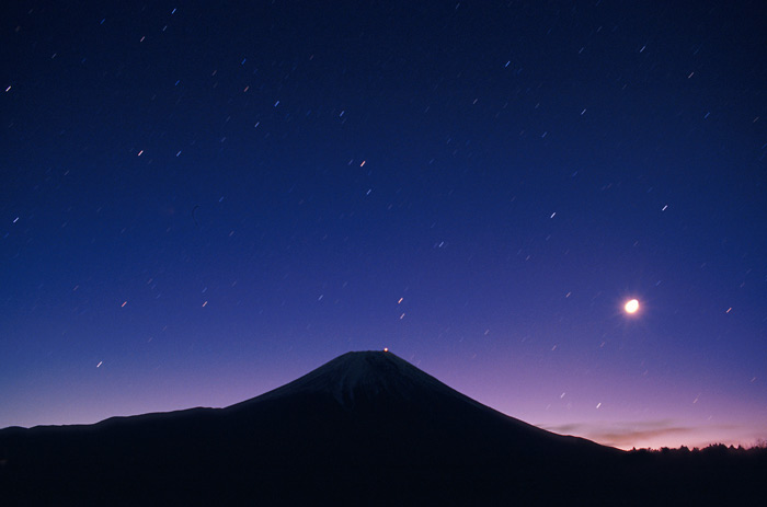 �x�m�R�̖閾��