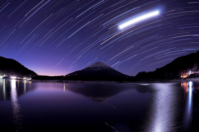 ���i�΂̖閾��